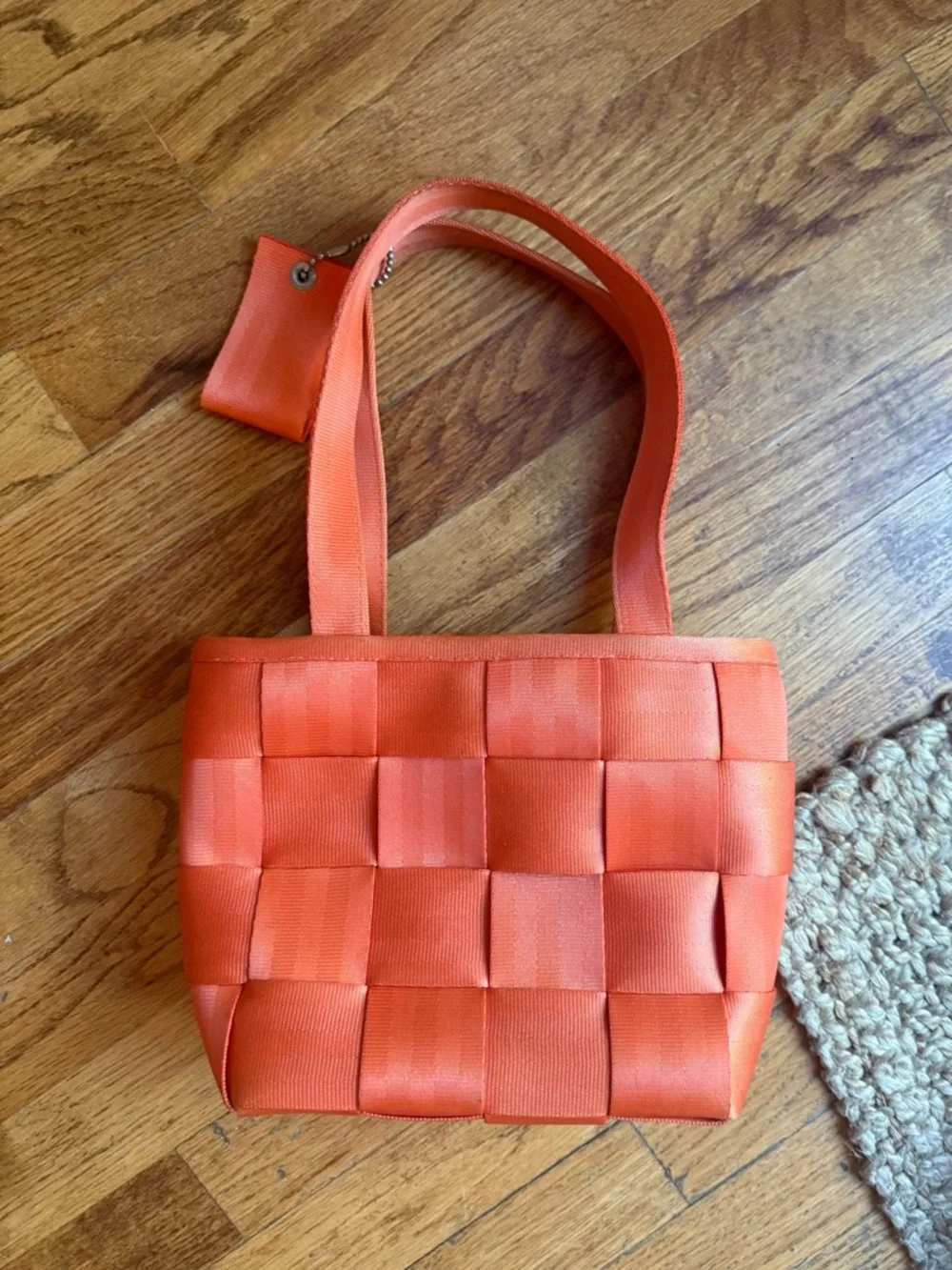 Harvey's Seatbelt Bag Original Small Orange - Picture 2 of 5